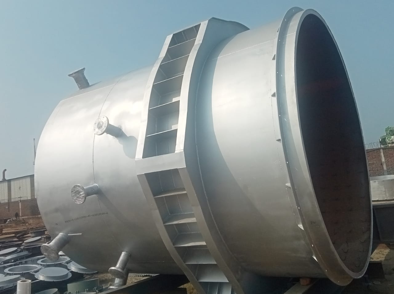 High pressure pipe